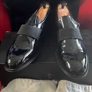 Allen Edmonds Black Loafers with High Gloss Finish and Rounded Toe